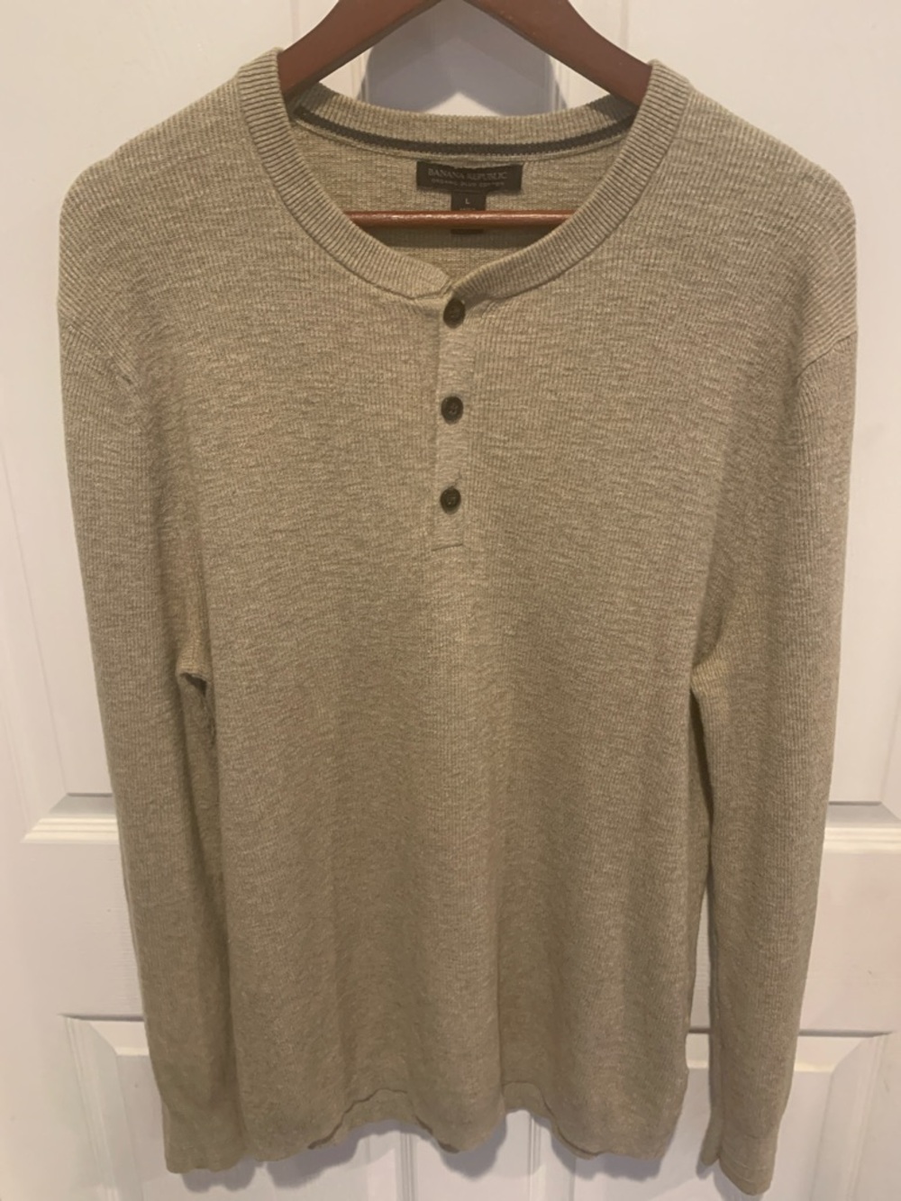 Banana Republic Men's Long Sleeve Henley in Light Beige